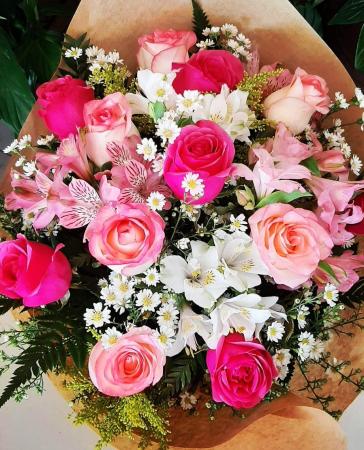 Buquê De Rosas Nacionais Uma Dúzia
